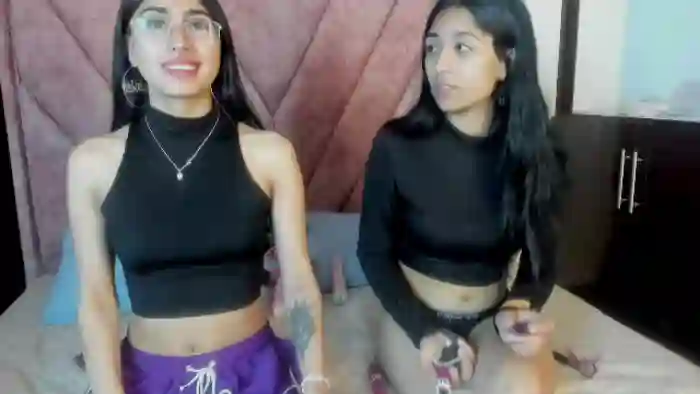 mia-and-eva-whatsson