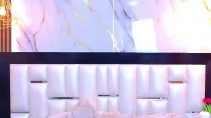 kylie-whitee