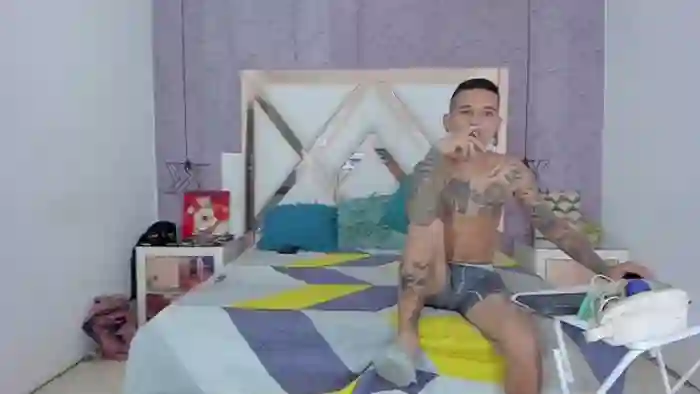 lussy-gomez-and-tomas-taylorr