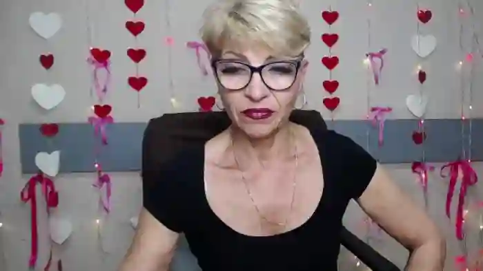 holly-incredible