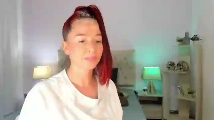 lucy-smithh