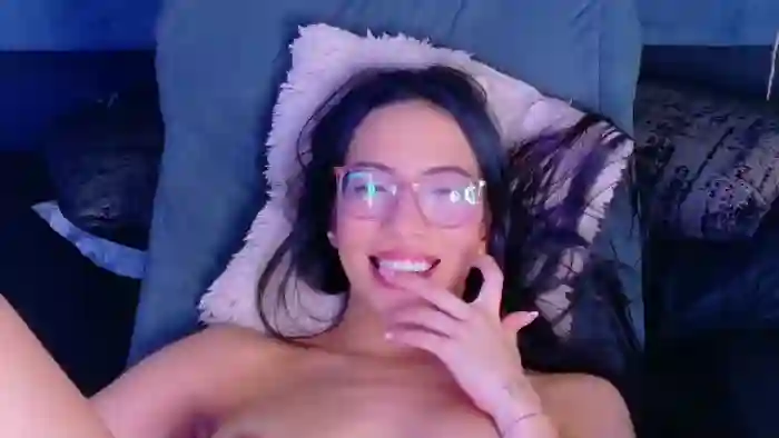 kylie-whitee