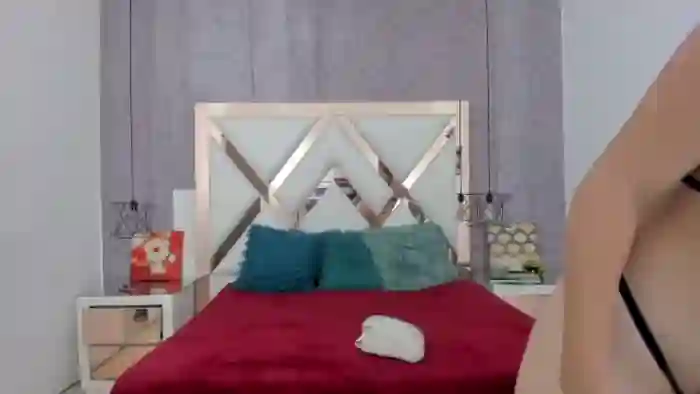 lussy-gomez-and-tomas-taylorr