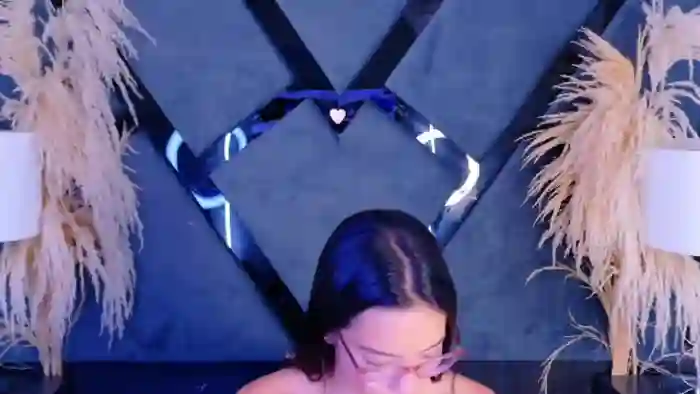 kylie-whitee