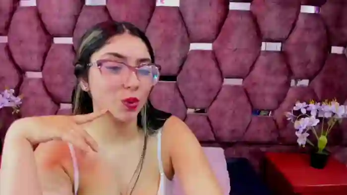 lucy-stonn