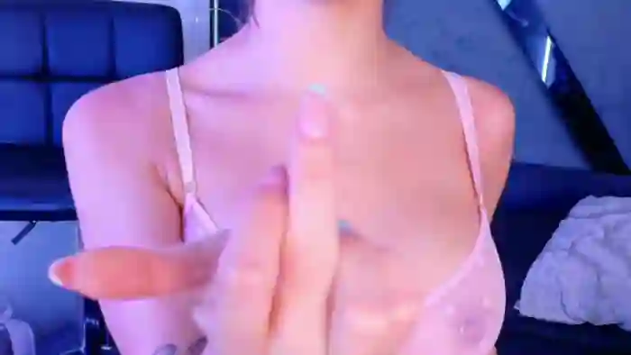 kylie-whitee