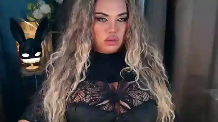 neomie-thompson