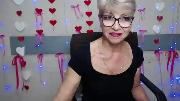 holly-incredible