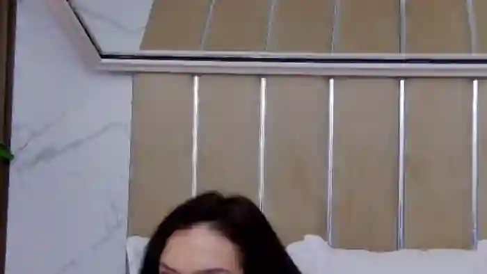 elisa-james