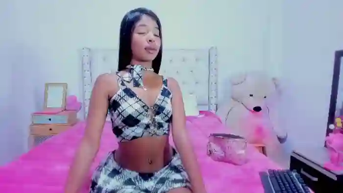 natasha-smiith