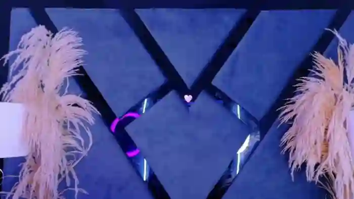 kylie-whitee