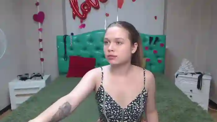 lara-cher