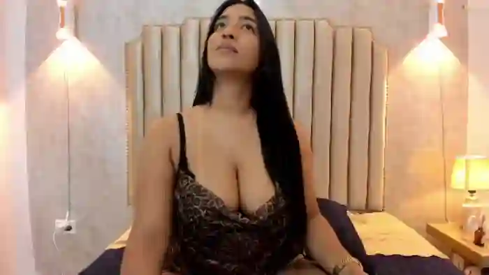 naisha-rousell