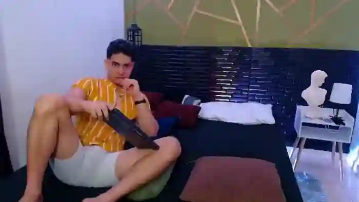 jordan-velez-and-rooney-saenz