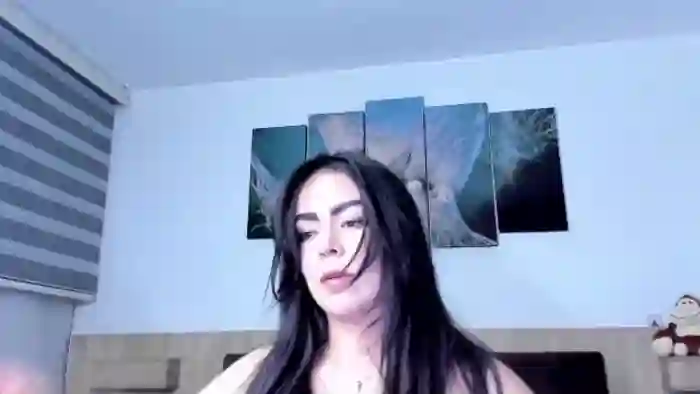 nahomy-cano