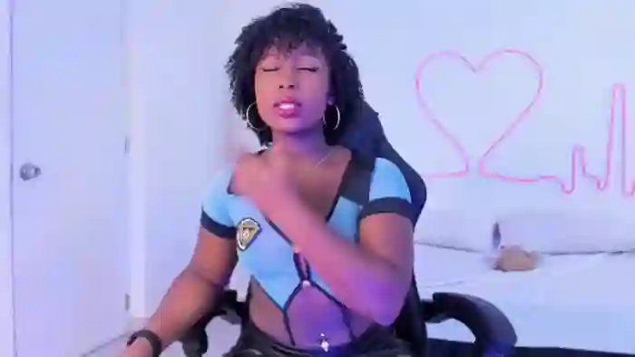 emma-sanzz