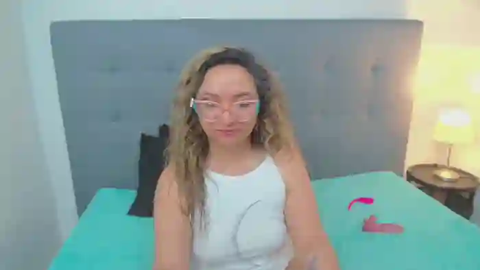leyla-smith