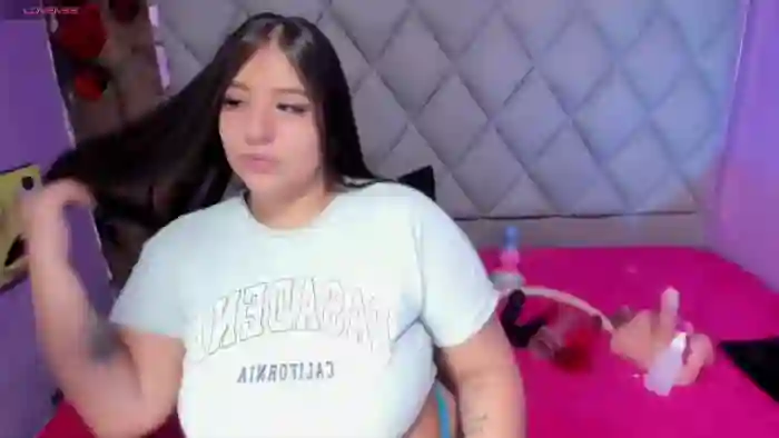 luisana-boobs