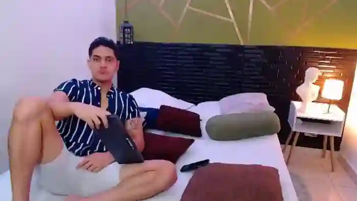 jordan-velez-and-rooney-saenz