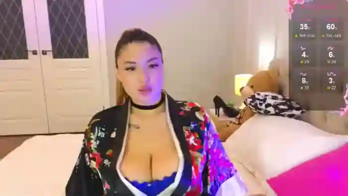 daniella-mell