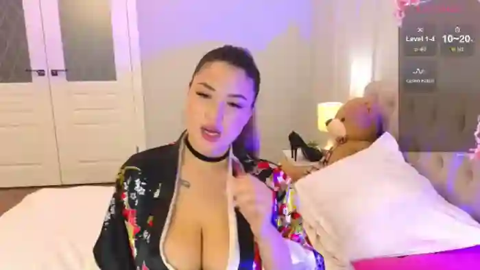 daniella-mell