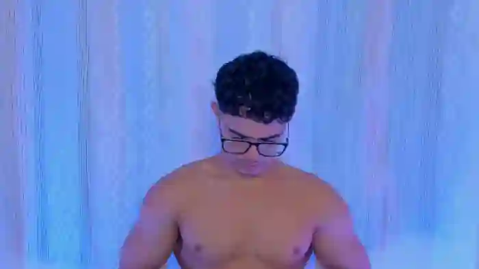 travis-lewis