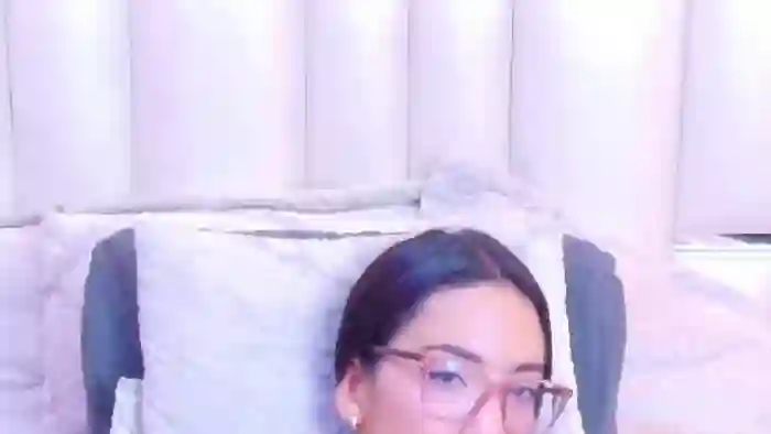 kylie-whitee