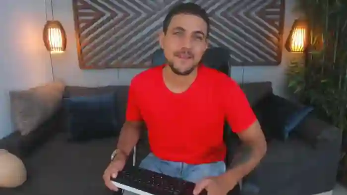 paul-riveraa