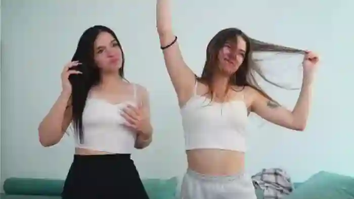 jesenia-brinn-and-annamaria-mackle