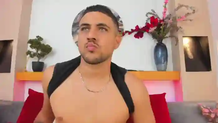 paul-riveraa