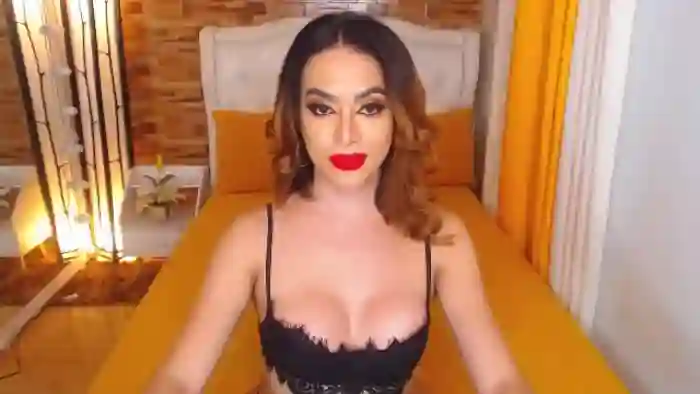 laura-addams