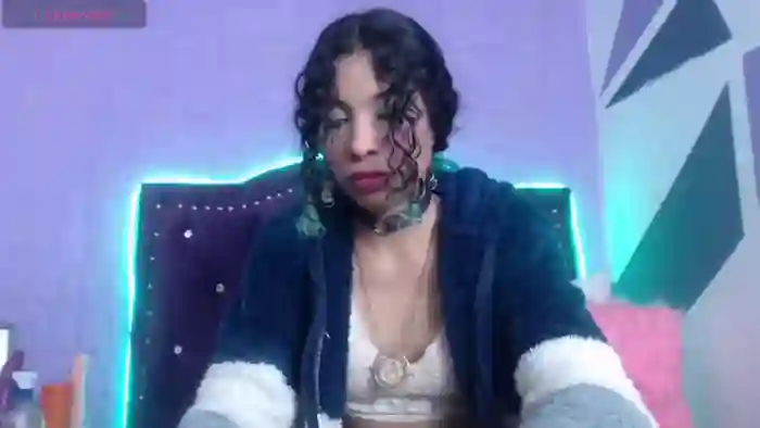 petite-ariana