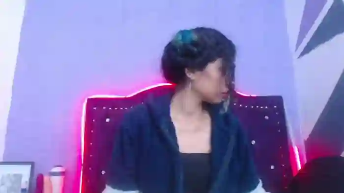 petite-ariana