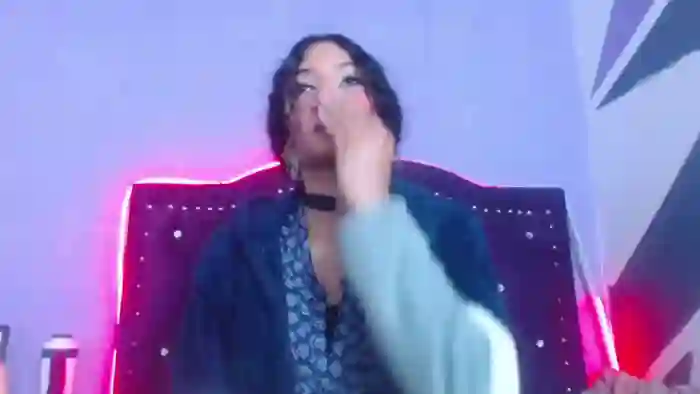 petite-ariana