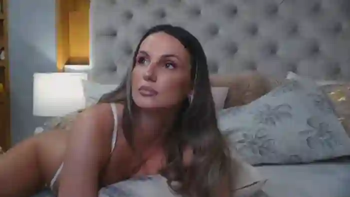 jessie-blonde