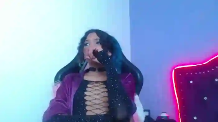 petite-ariana