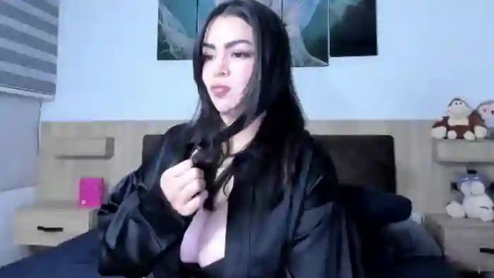 nahomy-cano