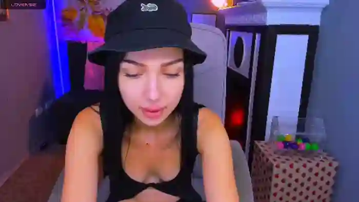 nicki-j