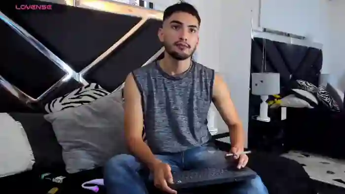 yoggi-aron