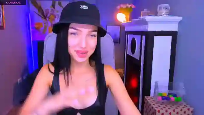 nicki-j