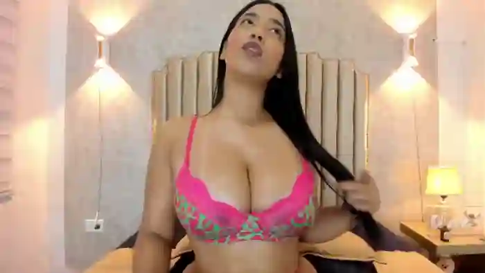 naisha-rousell