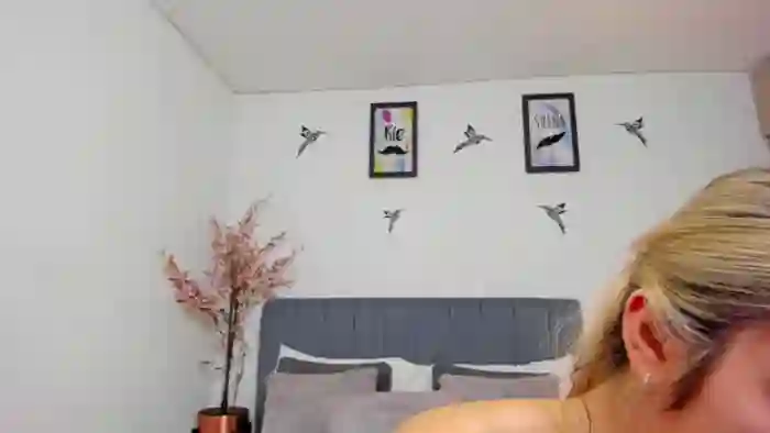 sarah-roux