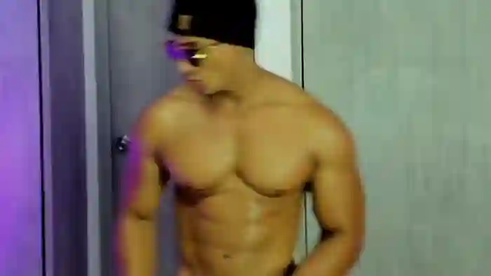 mat-strong