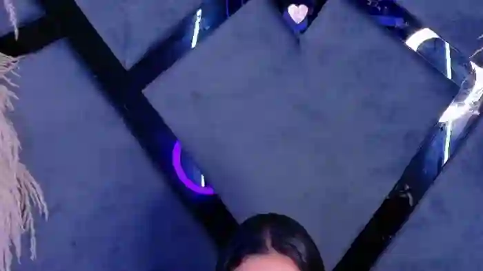 kylie-whitee