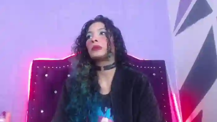 petite-ariana