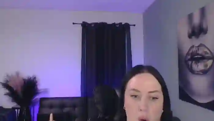 tia-bella