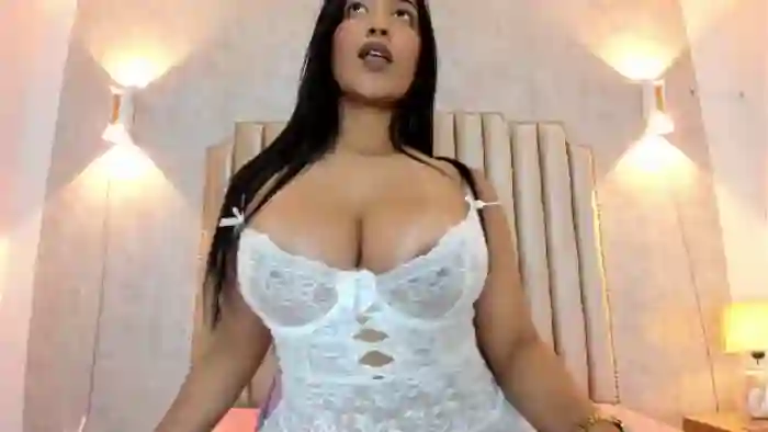 naisha-rousell