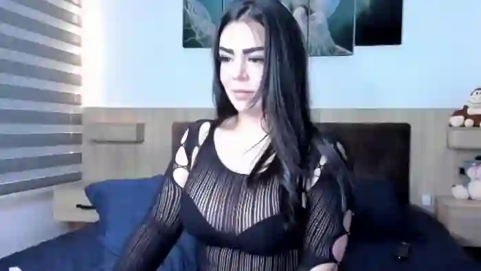 nahomy-cano