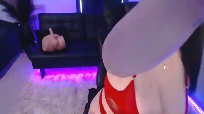 tia-bella