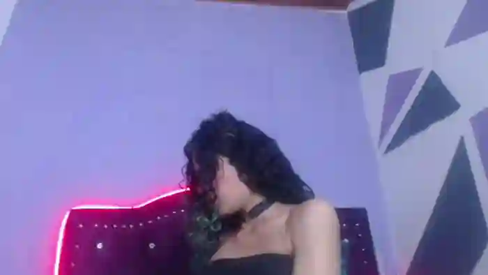 petite-ariana